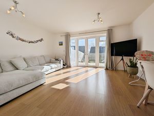 Photo 14- click for photo gallery